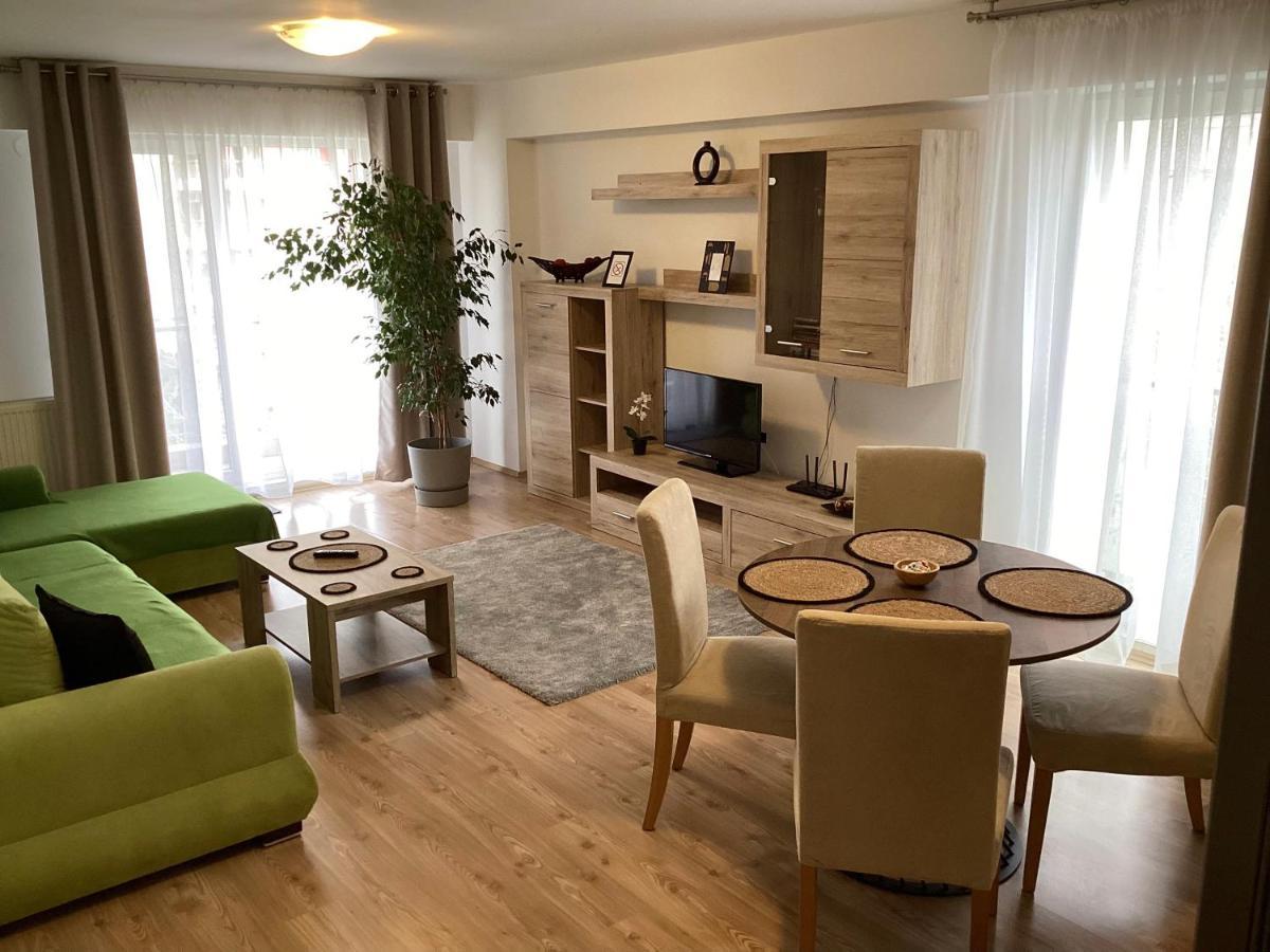 Relaxing Bucharest Airport Residences & Therme-Self Check-In 奥托佩尼 外观 照片