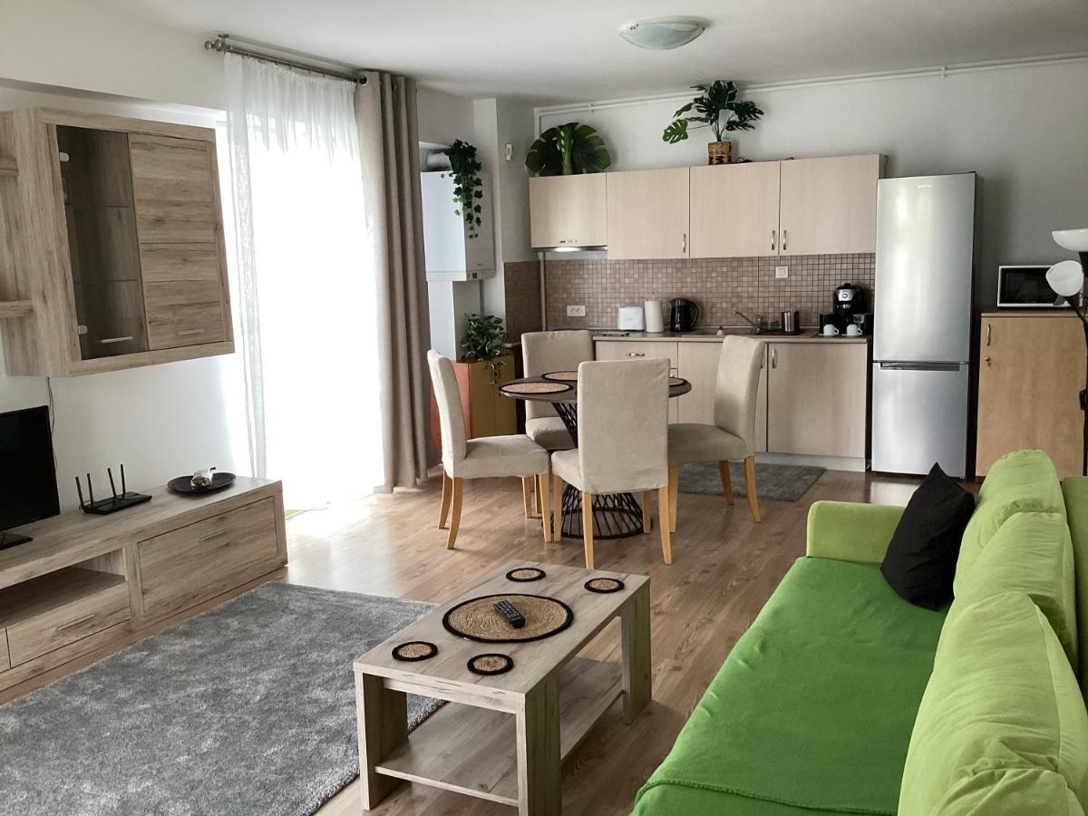 Relaxing Bucharest Airport Residences & Therme-Self Check-In 奥托佩尼 外观 照片