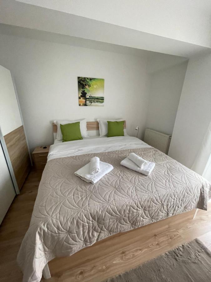 Relaxing Bucharest Airport Residences & Therme-Self Check-In 奥托佩尼 外观 照片