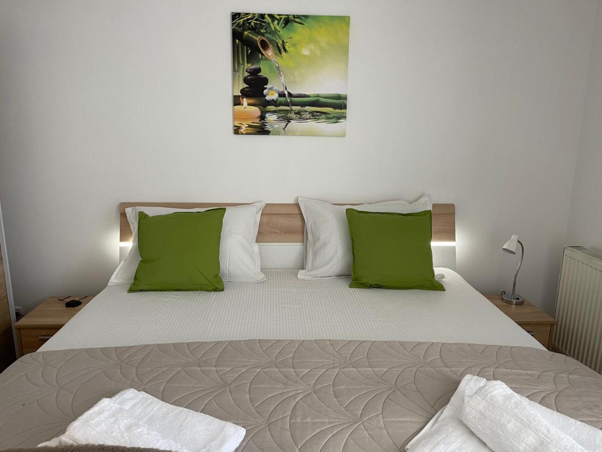 Relaxing Bucharest Airport Residences & Therme-Self Check-In 奥托佩尼 外观 照片