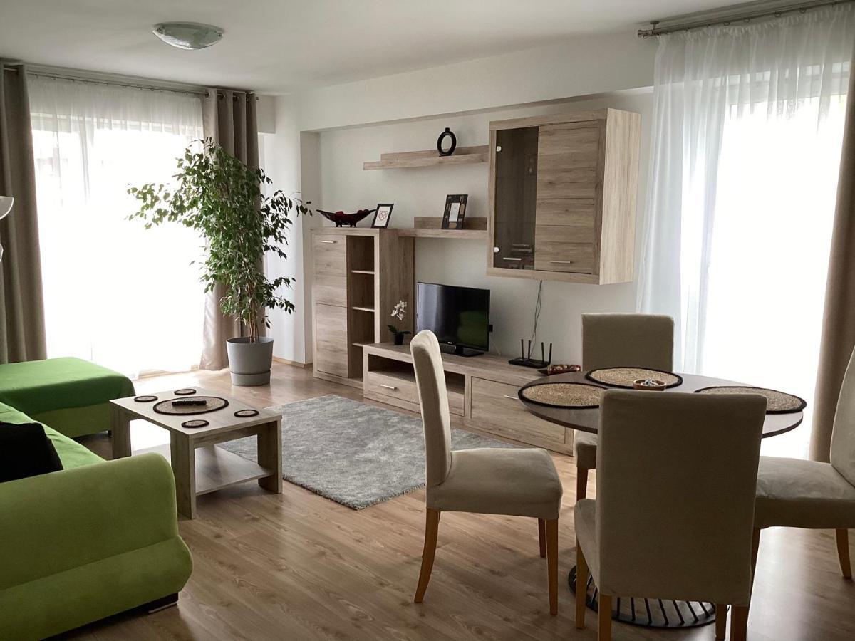 Relaxing Bucharest Airport Residences & Therme-Self Check-In 奥托佩尼 外观 照片